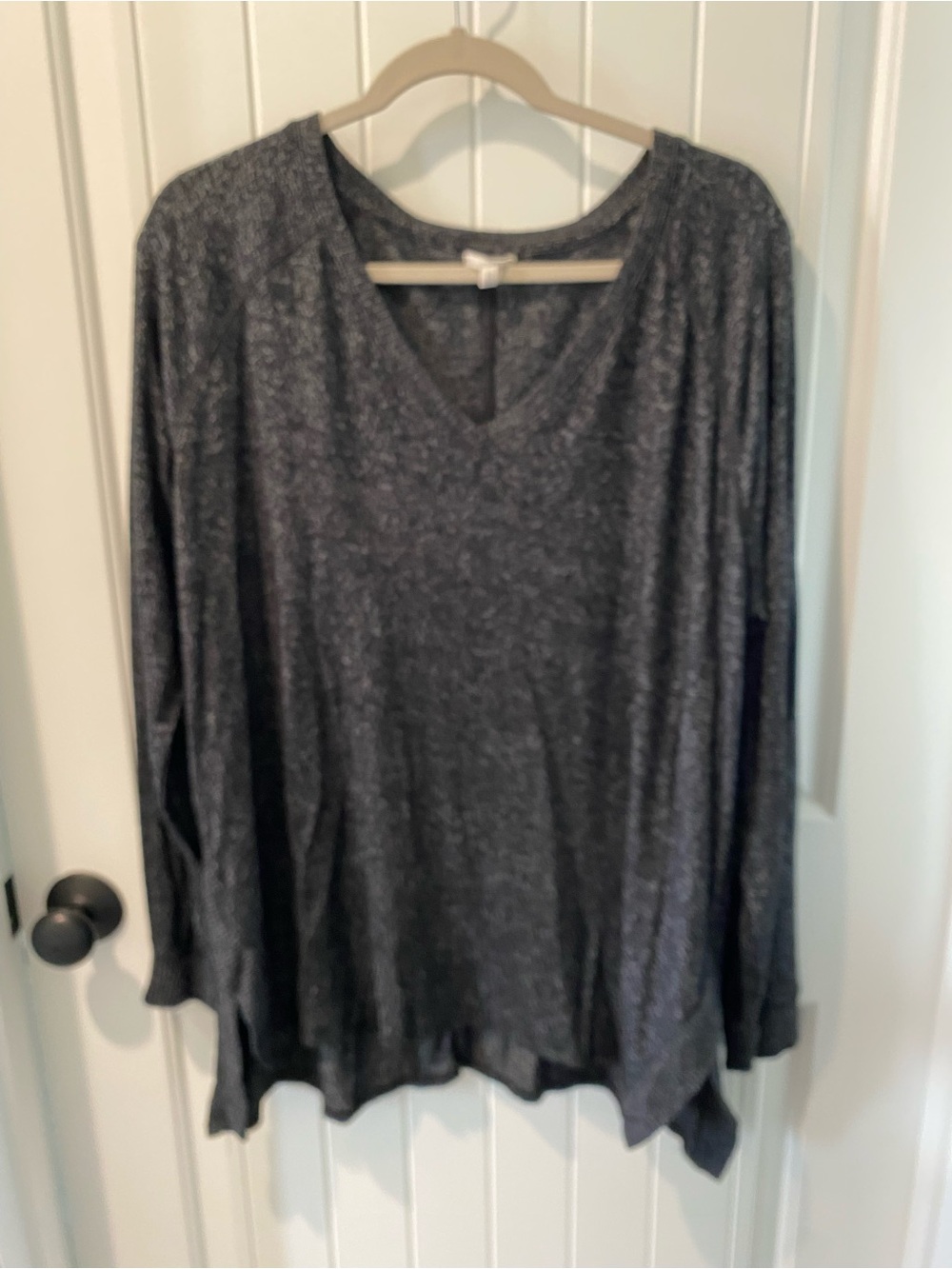 Maurices Dark Charcoal V-Neck Long Sleeve Tunic